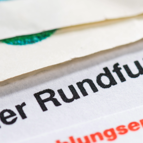 DACHSER & KOLB: GEZ bei Umzug ummelden