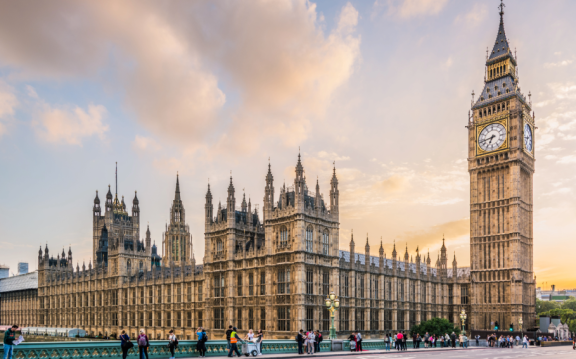 Emigrate to Great Britain: Politics