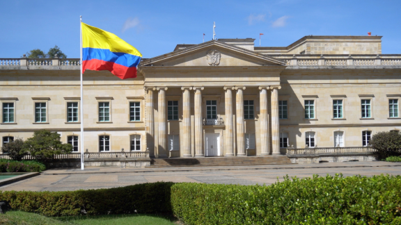 Emigrate to Columbia: Politics