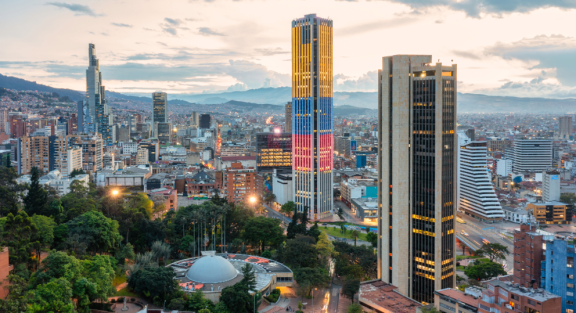 Emigrate to Columbia: Economics