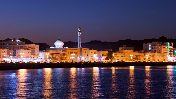 Emigrating to Oman: Economics